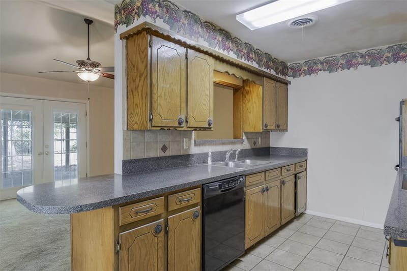 102 Alamo Street, Waxahachie TX 75165 - Photo 10