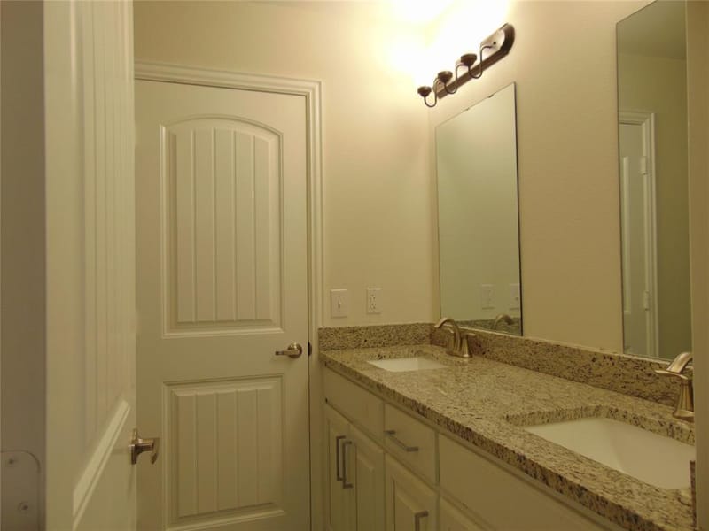 2239 Anderson Street, Dallas TX 75215 - Photo 13