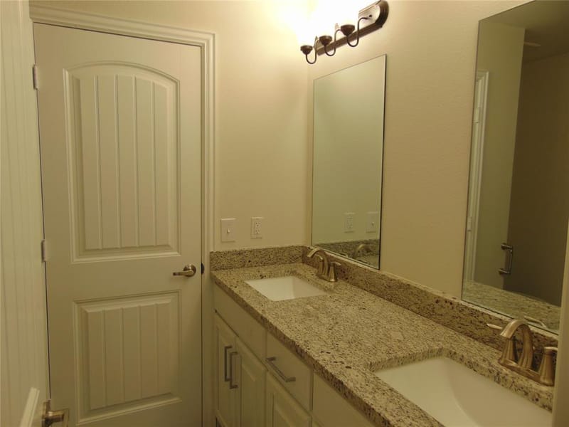 2239 Anderson Street, Dallas TX 75215 - Photo 12