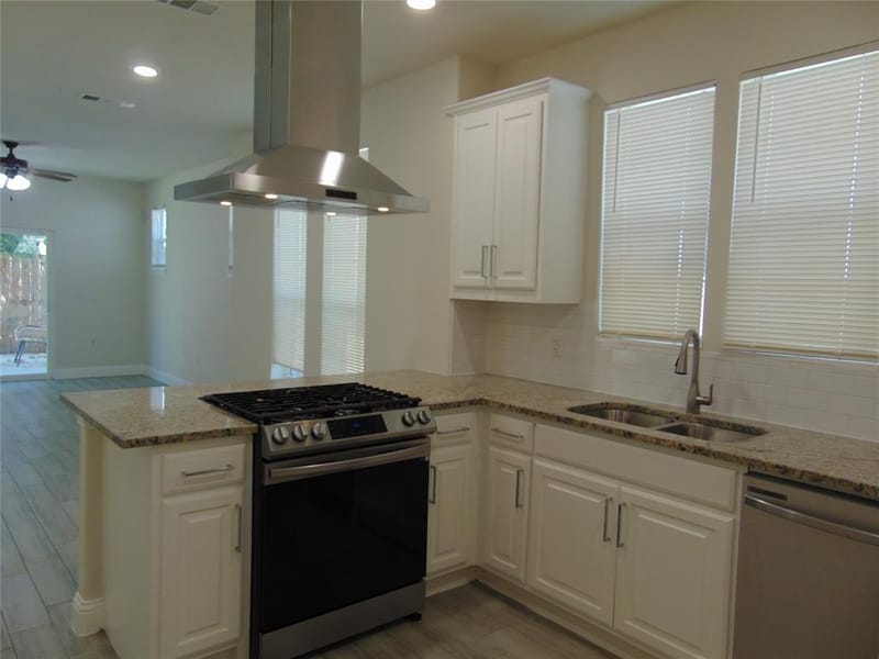 2239 Anderson Street, Dallas TX 75215 - Photo 5