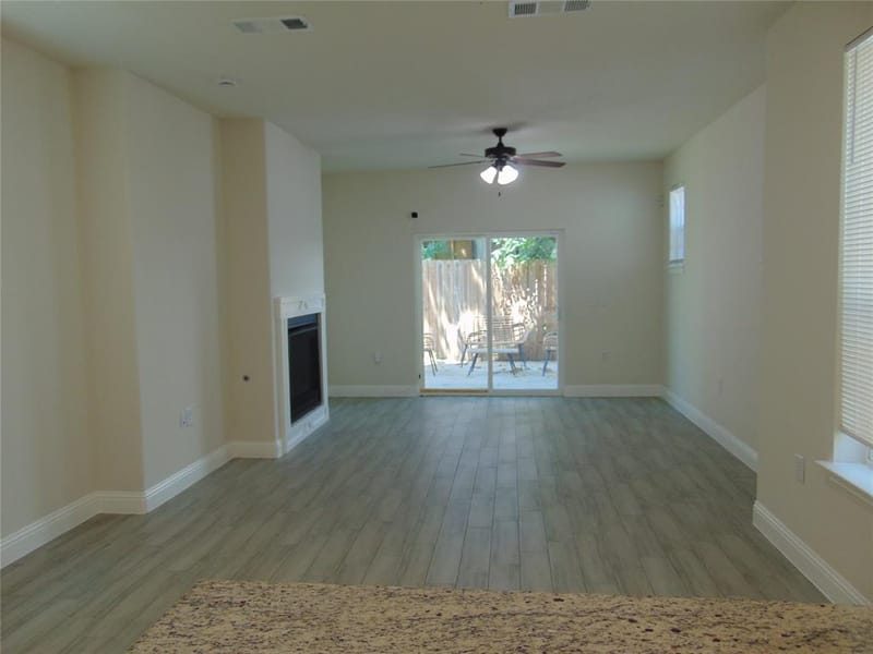 2239 Anderson Street, Dallas TX 75215 - Photo 19