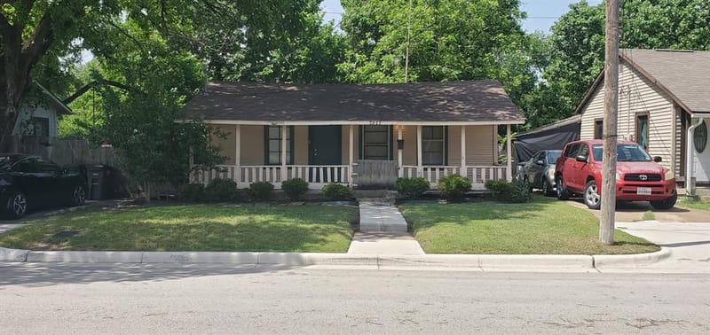 7613 Marys Creek Drive, Fort Worth TX 76116 - Photo 2