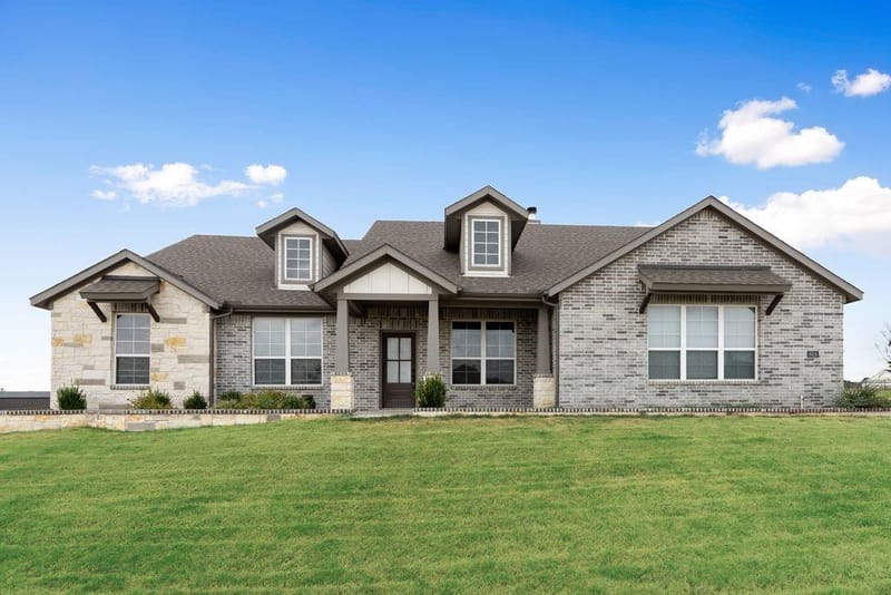 6016 Ember Crest Drive, Weatherford TX 76085