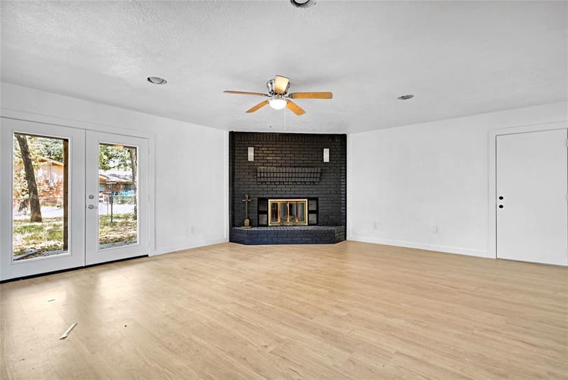 520 Circleview Drive S, Hurst TX 76054 - Photo 11