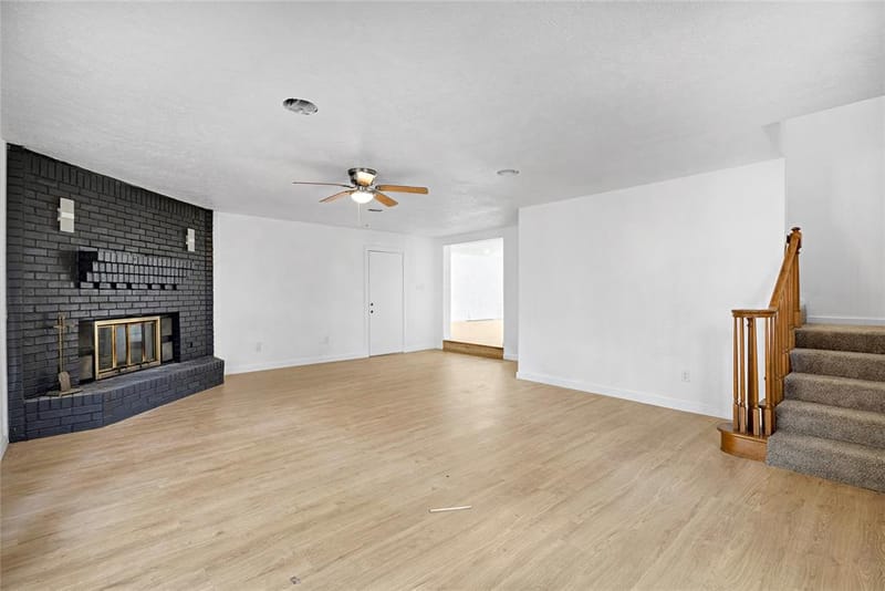 520 Circleview Drive S, Hurst TX 76054 - Photo 8