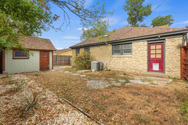 708 Blaylock Drive, Dallas TX 75203 - Photo 22