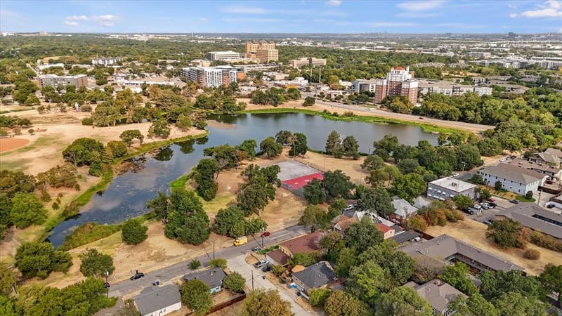 708 Blaylock Drive, Dallas TX 75203 - Photo 28