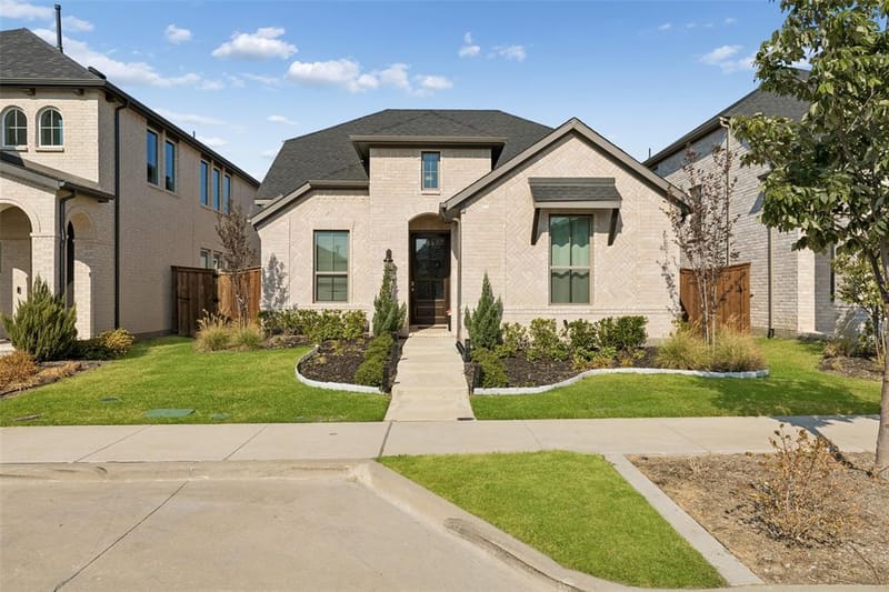 2813 Epping Way, Celina TX 75009 - Photo 2
