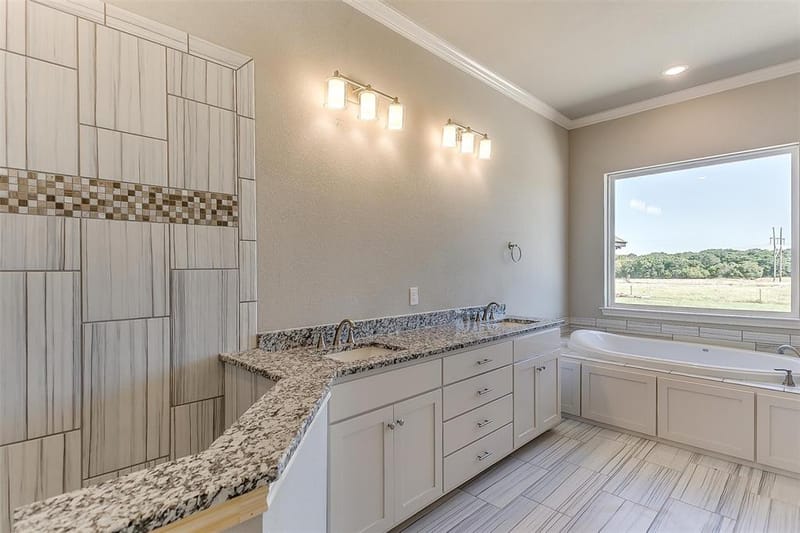 1014 Gonzollas Road, Springtown TX 76082 - Photo 17