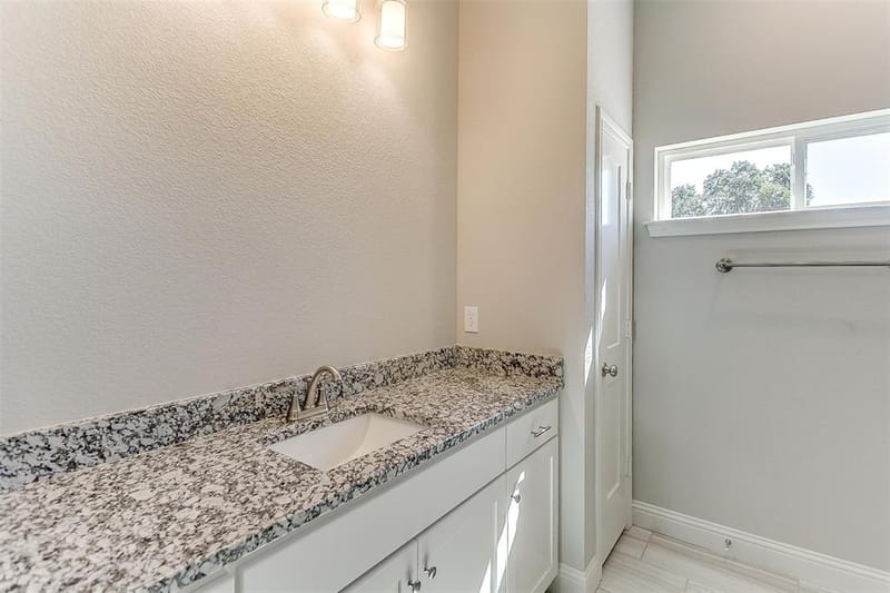 1014 Gonzollas Road, Springtown TX 76082 - Photo 20