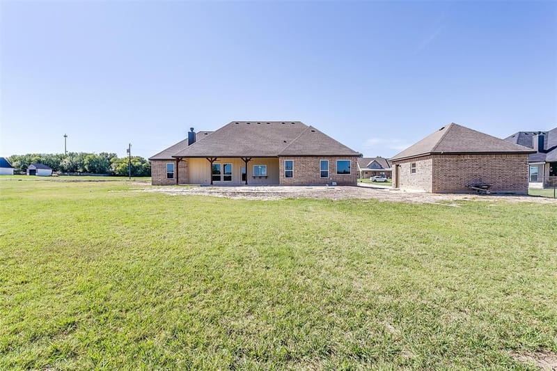 1014 Gonzollas Road, Springtown TX 76082 - Photo 31