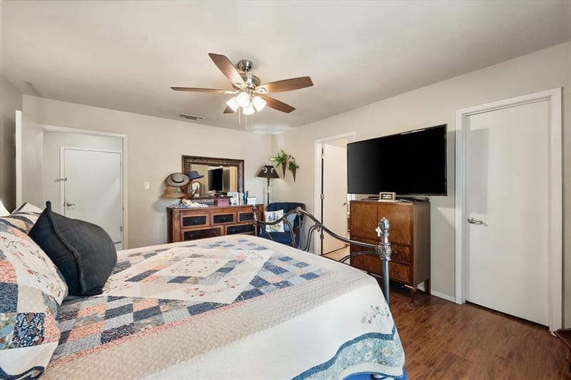 1032 E Enon Avenue, Everman TX 76140 - Photo 16