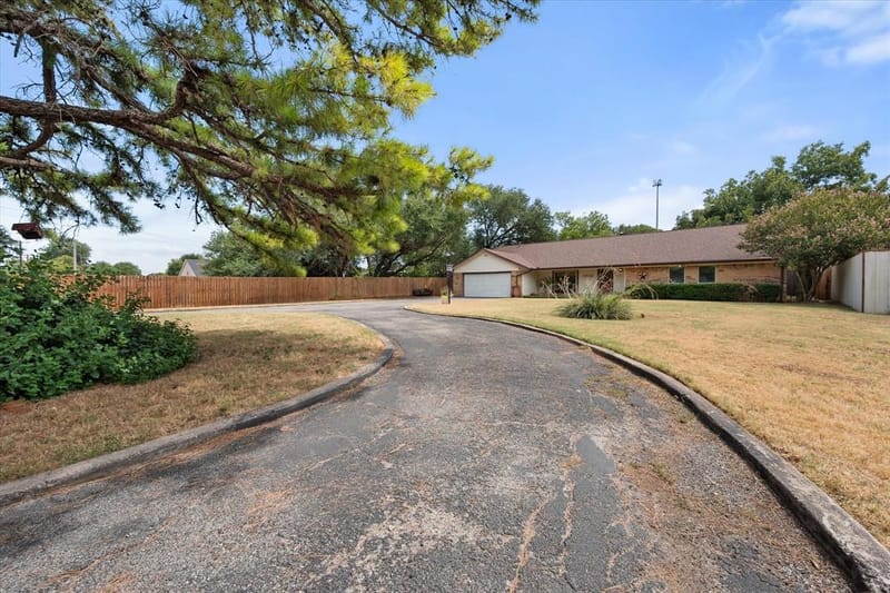 1032 E Enon Avenue, Everman TX 76140 - Photo 28