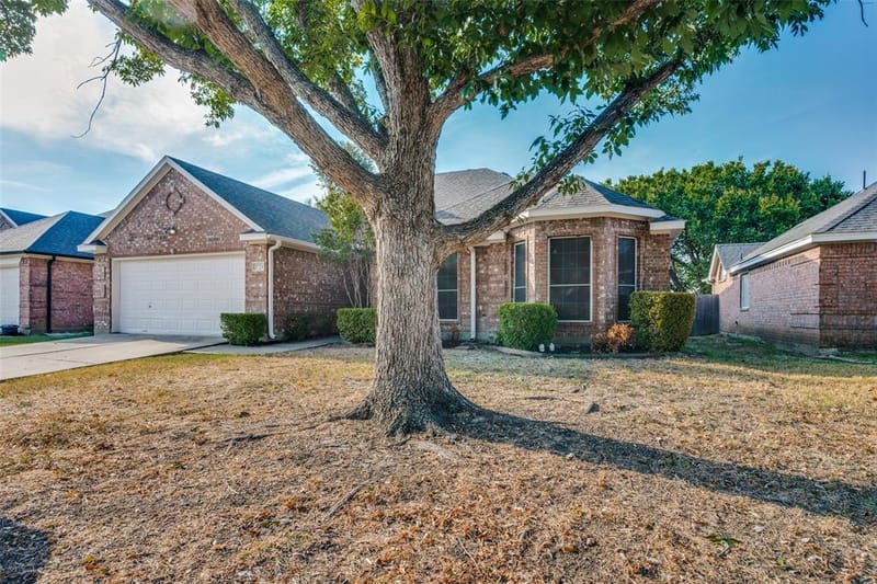 3724 Longstraw Drive, Fort Worth TX 76137 - Photo 2