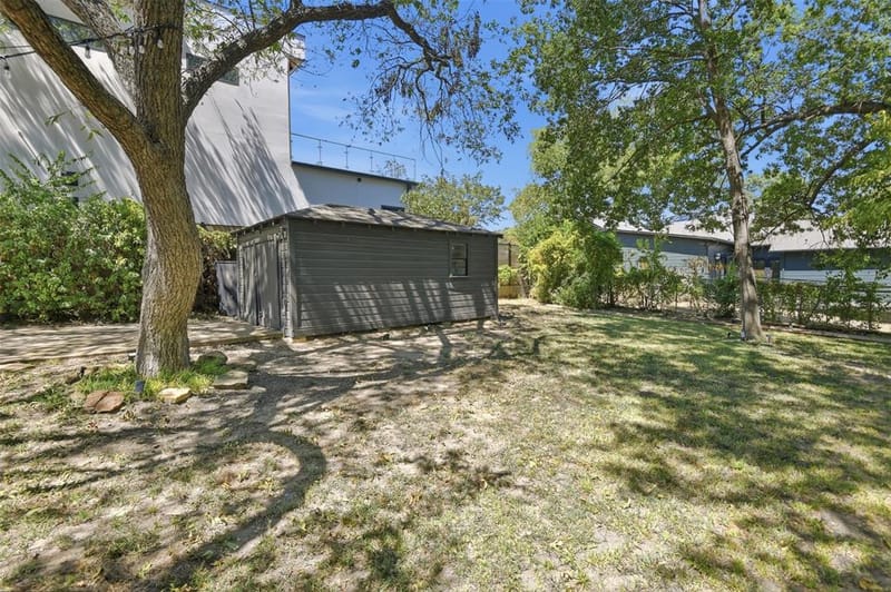 1906 Lakeland Drive, Dallas TX 75218 - Photo 27