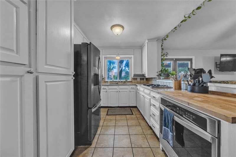 5511 Marshfield Court, Arlington TX 76016 - Photo 7
