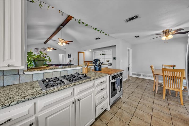 5511 Marshfield Court, Arlington TX 76016 - Photo 8