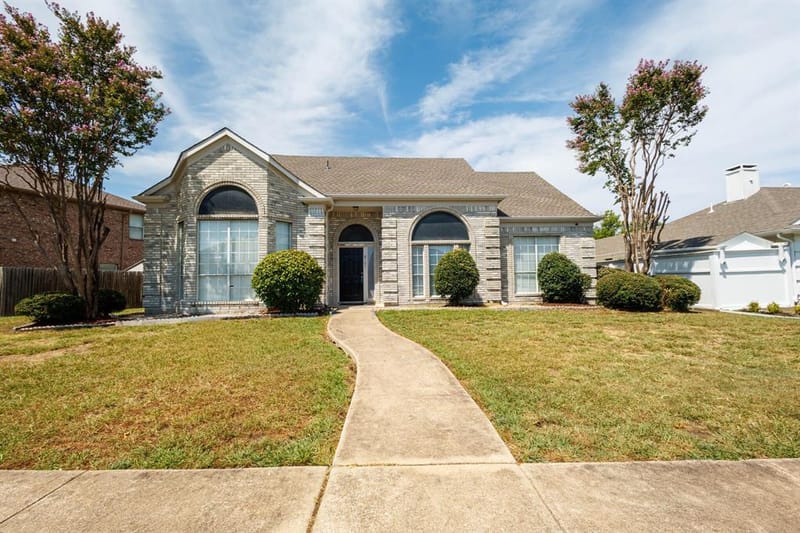 8101 Luna Drive, Rowlett TX 75088
