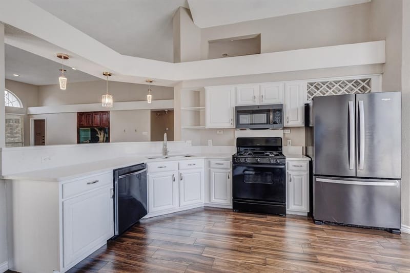 8101 Luna Drive, Rowlett TX 75088 - Photo 8