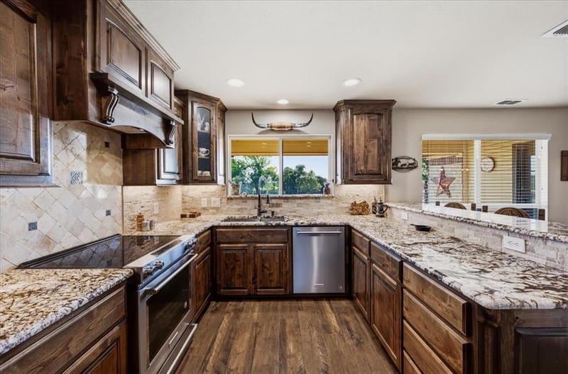 104 Caballos Lane, Springtown TX 76082 - Photo 13