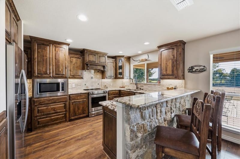 104 Caballos Lane, Springtown TX 76082 - Photo 12