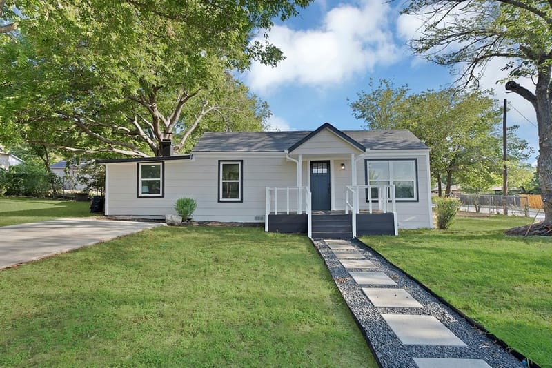 5500 Dartmouth Avenue, River Oaks TX 76114