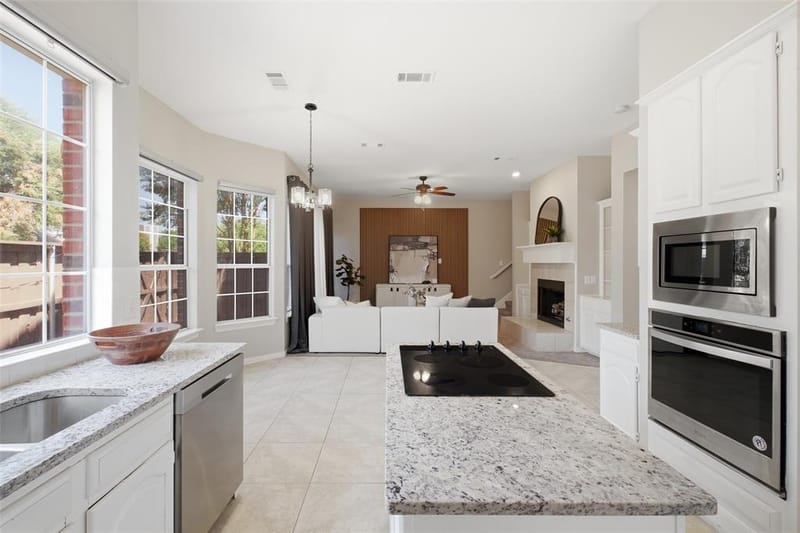 3903 Rive Lane, Addison TX 75001 - Photo 8