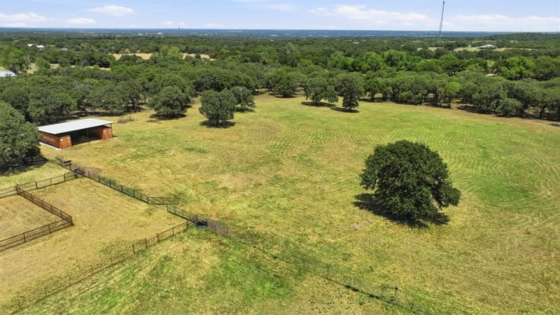 3424 Calico Court, Granbury TX 76048 - Photo 32