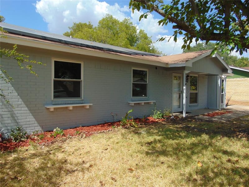 1224 Mars Drive, Cedar Hill TX 75104 - Photo 7