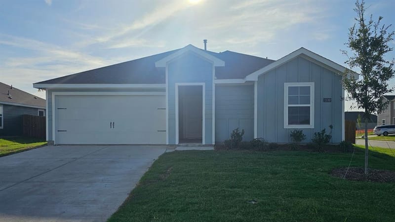 1130 Breezy Oak Drive, Nevada TX 75173