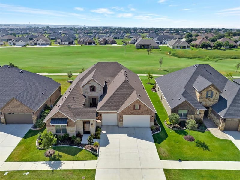 10601 Drinkwater Drive, Denton TX 76207