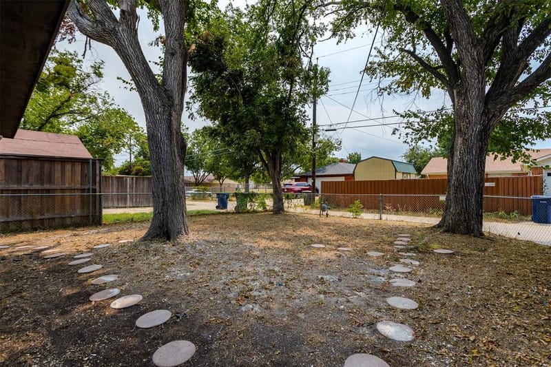 4210 Burning Tree Lane, Garland TX 75042 - Photo 27