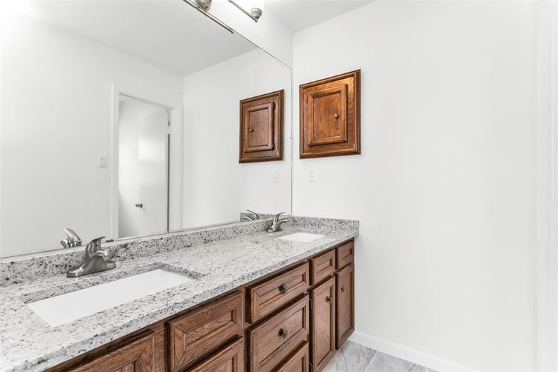 4210 Burning Tree Lane, Garland TX 75042 - Photo 14