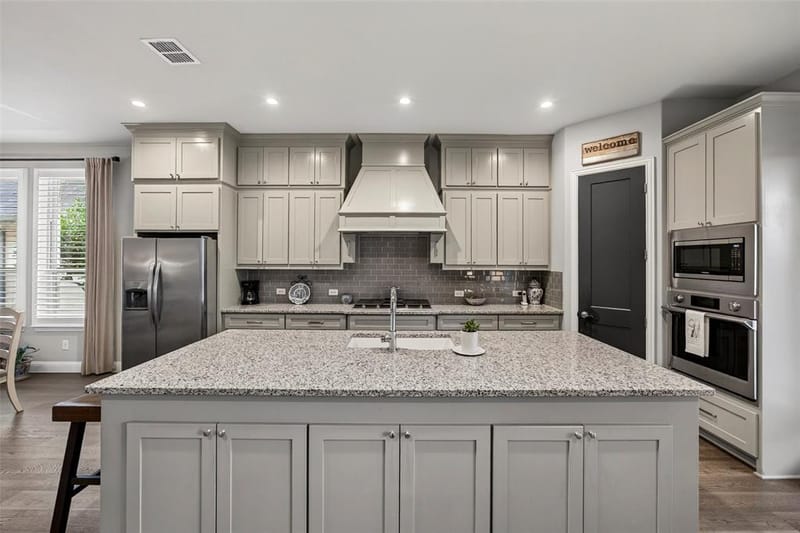 1320 Amsterdam Court, Granbury TX 76048 - Photo 16