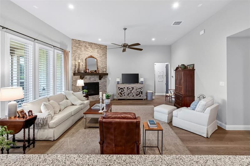 1320 Amsterdam Court, Granbury TX 76048 - Photo 10