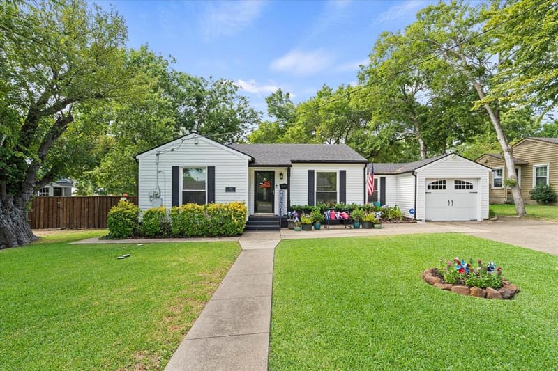 606 Storrs Street, Rockwall TX 75087