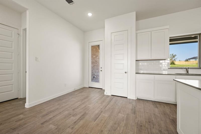 1013 Gatlin Court, Springtown TX 76082 - Photo 10