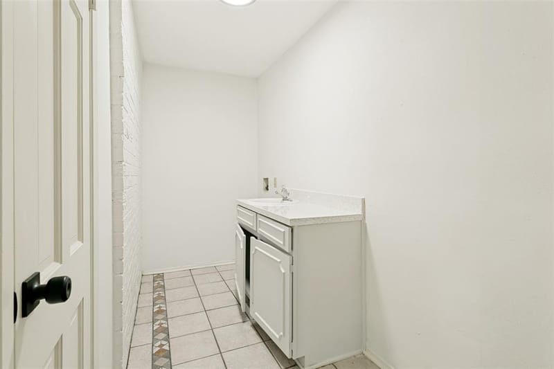 7449 Monterrey Drive, Fort Worth TX 76112 - Photo 11