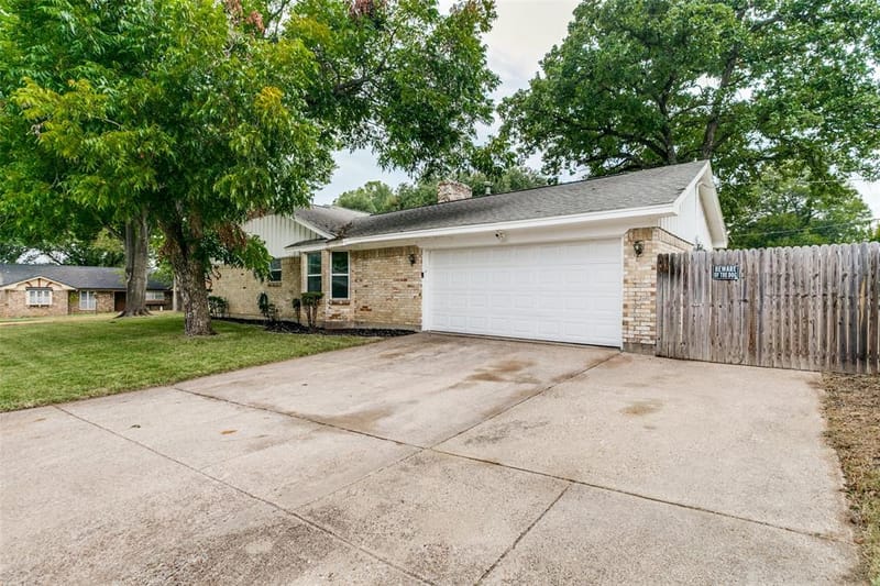 7449 Monterrey Drive, Fort Worth TX 76112 - Photo 21
