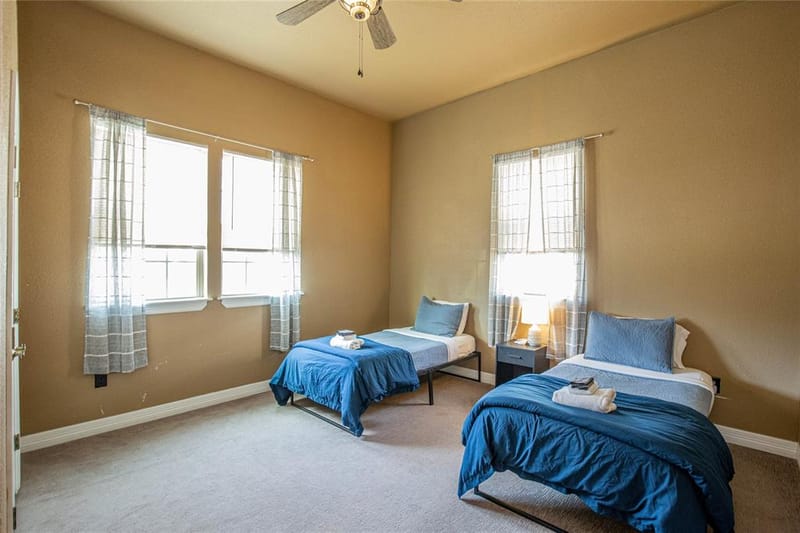 929 N 12th Street, Waco TX 76707 - Photo 11