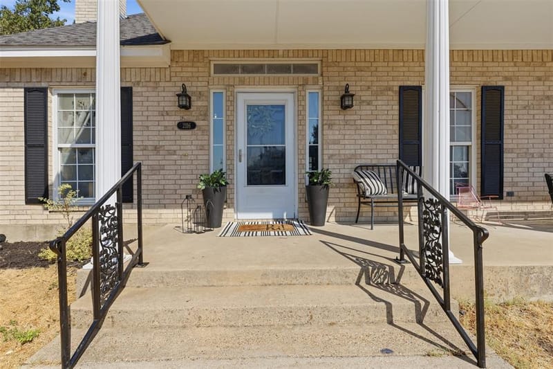 2116 Woodard Avenue, Cleburne TX 76033 - Photo 3