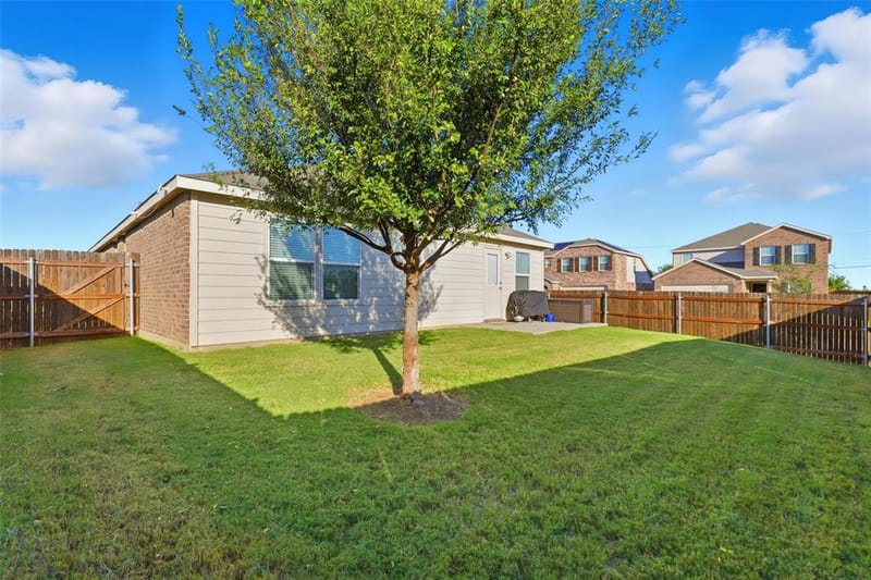 10101 Newtown Drive, Fort Worth TX 76036 - Photo 26
