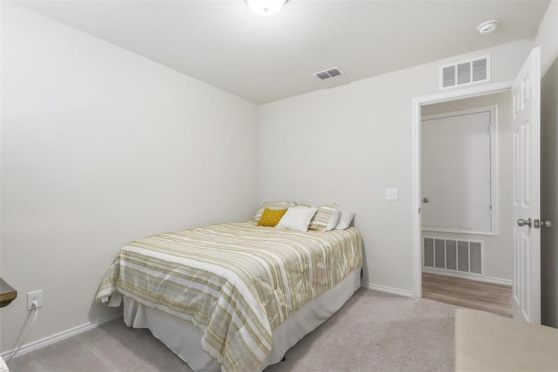 10101 Newtown Drive, Fort Worth TX 76036 - Photo 20
