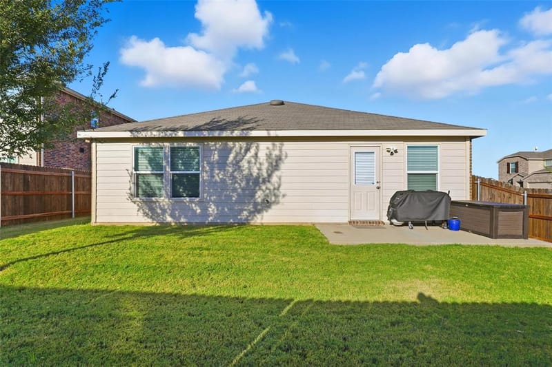 10101 Newtown Drive, Fort Worth TX 76036 - Photo 24