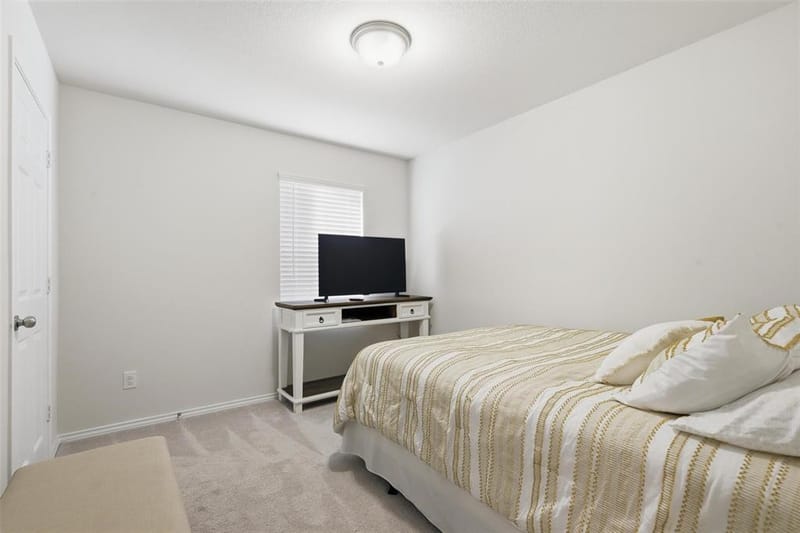 10101 Newtown Drive, Fort Worth TX 76036 - Photo 21