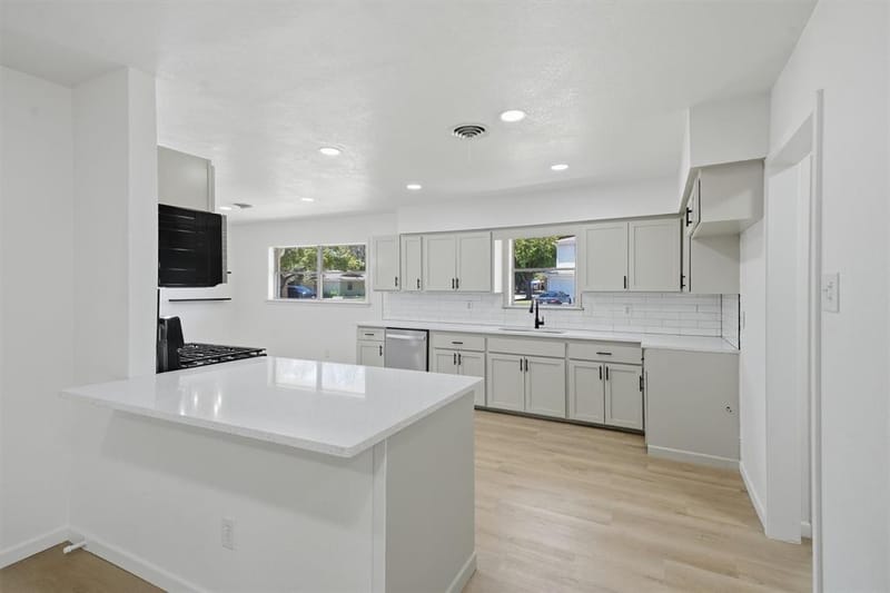 5301 Rutland Avenue, Fort Worth TX 76133 - Photo 4