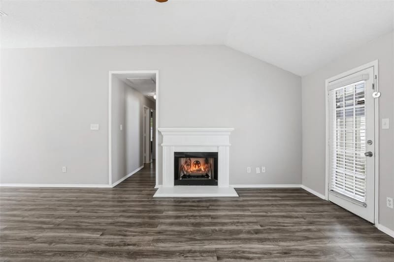 10616 Shadywood Drive, Fort Worth TX 76140 - Photo 13