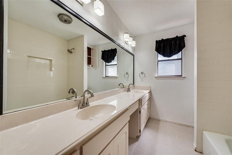 2809 Sarah Drive, Pantego TX 76013 - Photo 27