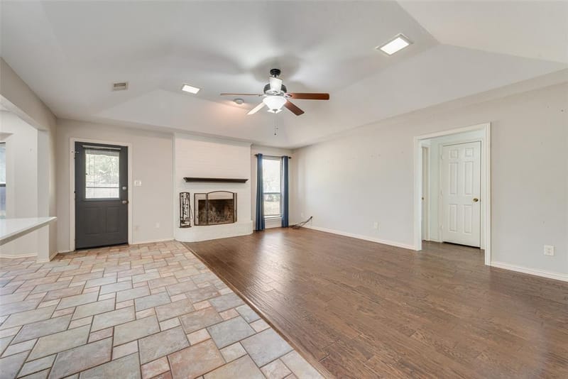 2809 Sarah Drive, Pantego TX 76013 - Photo 17