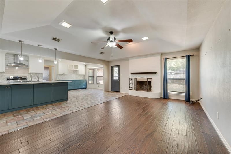 2809 Sarah Drive, Pantego TX 76013 - Photo 16